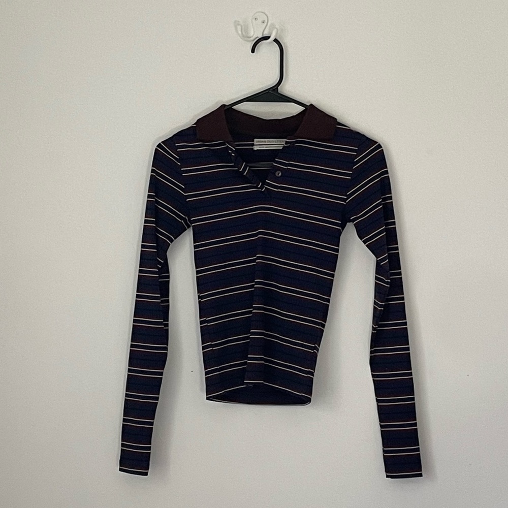 Urban Outfitters long sleeve top. Size small.